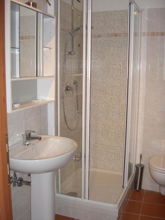 Hotel Paese Corvara Beverino Phòng bức ảnh